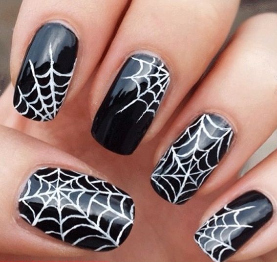 halloween-bluesky-gel=polish-nail-art
